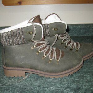 Big Buddha women's hiking boots size 11